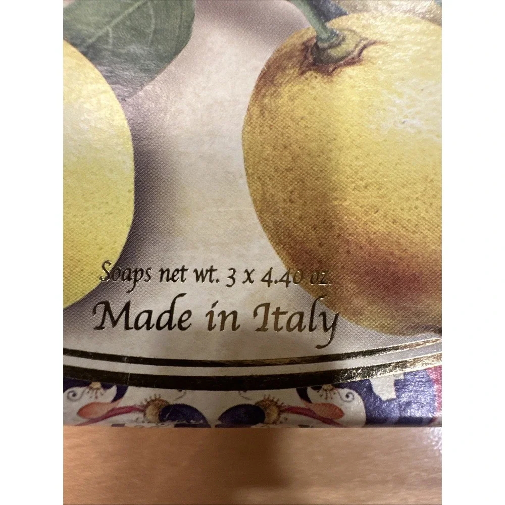 New Saponificio Artigianale Fiorentino 3 Florentine‎ Lemon Scented Soaps Italy